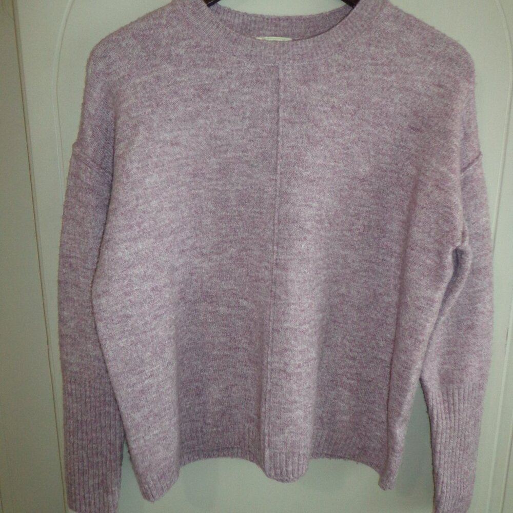 NWOT LEGENDARY OUTFITTERS Knit Crew Neck Sweater S Lavender/Plum Raglan Sleeves - Picture 1 of 15